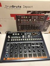 Arturia Drumbrute Impact - Analoge Drum Synthesizer - sehr guter Zustand
