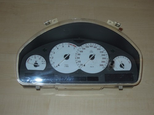Bmw e31 850 - 850, tachometer