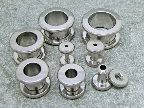 Flesh schraub tunnel ear plug - flesh,