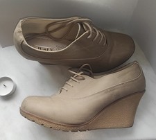 Schuhe, Pumps, Damen, Größe 39, Hochfrontpumps, beige, Keilabsatz 