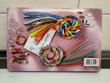 Flechtschnüre Folia Bastelset 197 Teile  Scoubidou Draht Ringe Perlen etc.