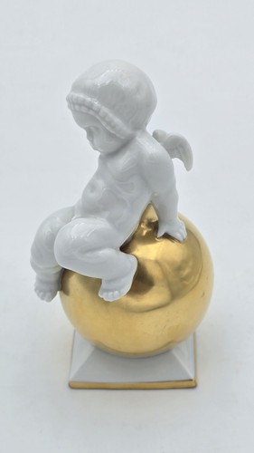 Beflügelter putto - beflügelter,