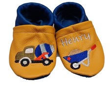  Krabbelschuhe, Lauflernschuhe, Baby Leder  Betonmischer bestickt personalisiert
