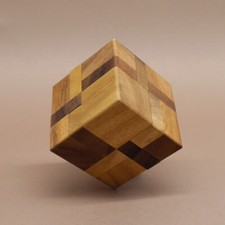 6 PIECES IN A CUBE - schönes
