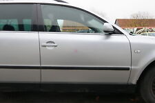 VW Passat 3B 3BG Kombi + Limo Tür vorne rechts Beifahrertür grau silber LA7W