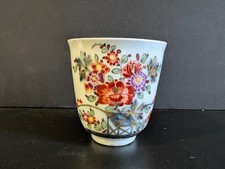 Antike Meissen Kakiemon Tischchenmuster  Becher Tasse  c. 1740