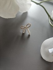 Einzelner, silberner Ohrstecker, Schleifenform, Modeschmuck, sehr gut