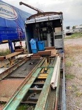 Altauto Recycling mobile Anlage zertifiziert Trockenlegung Kfz Abrollcontainer