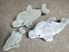 3 Delfine Plüsch, wie  neu, 37 und 22 cm