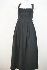 Sehr langes Dirndl von