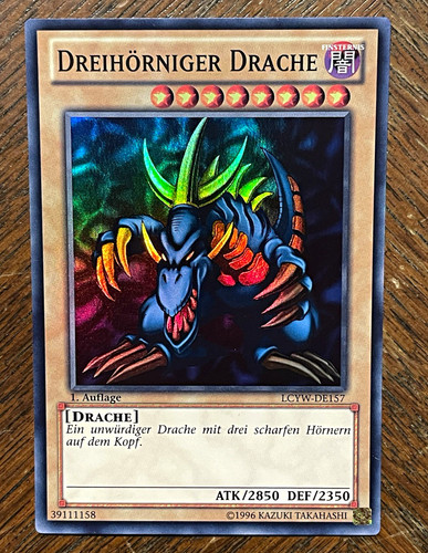 Dreihörniger drache - yu-gi-oh!,