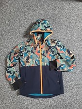 Kinder Softshelljacke Gr. 134: s.oliver, türkis-orange-grün, Camouflage, Kapuze 