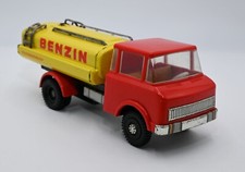 DDR Spielzeug MSB Blechspielzeug Tankwagen Benzinwagen LKW mit Schwungrad
