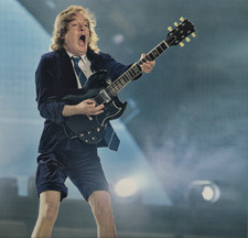AC / DC - T.N.T. in Paris +