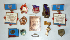 DDR Nostalgie verschieden Abzeichen FDJ und Pioniere  gut erhalten