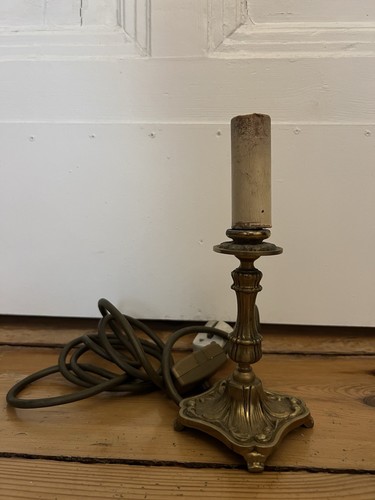 Antike vintage tischlampe aus - antike, vintage-tischlampe