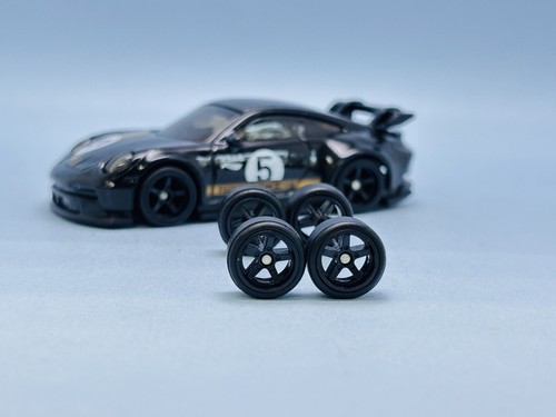 R052 hotwheels real - hotwheels,
