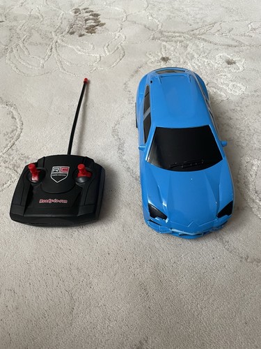 Ferngesteuertes auto - ferngesteuertes,