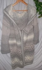 Markenlos Strickjacke Kapuze