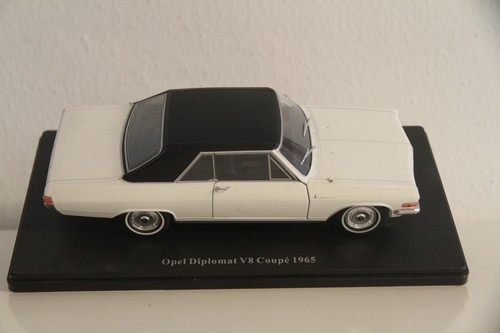 Hachette opel diplomat v8 - opel,