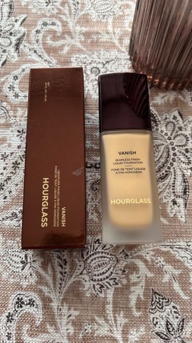 Hourglass vanish seamless - vanish,