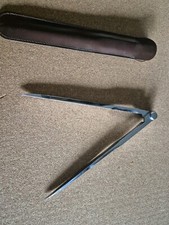 Marinezirkel mit edlem Lederetui