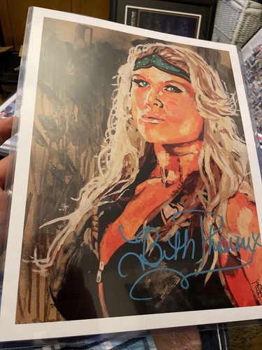 Beth phoenix the glamazon - phoenix,