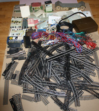 Bastlermaterial Gleise Häuser Deko Kabel Schalter ungetestet Spur TT