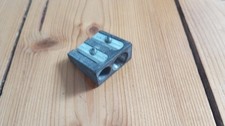 Doppelanspitzer Metall