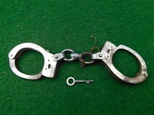 E14 Handschellen Deutschland Clejuso Handfessel schwer