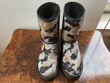 UGG, Stiefelette, 38, neu