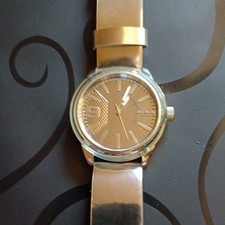 Diesel Silberne schöne Herren- oder Damenuhr. Unisex