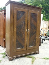 Alter antiker kleiderschrank - antiker,