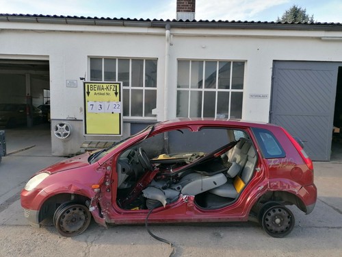 Schlachtfest ford fiesta v - 5,