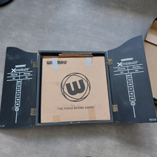 Winmau Dartboard Set „XTREME“ inklusive Cabinet B-Ware siehe Beschreibung (342)