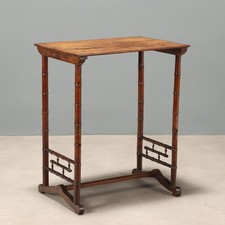 Antiker Couchtisch Ahorne Italien Ende des XIX Jhs Originell