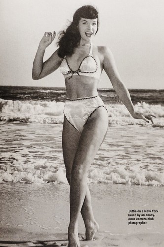 Bettie page foto format - bettie,