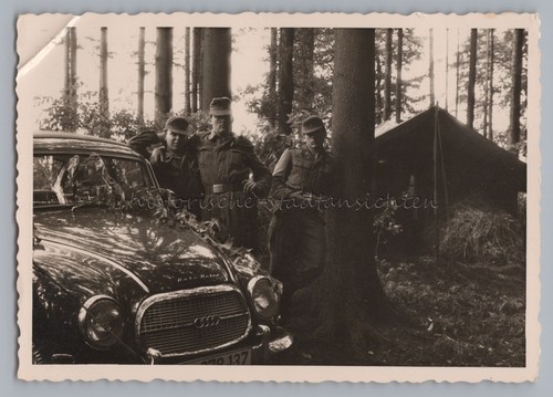 Bundeswehrsoldaten mit auto - mit,