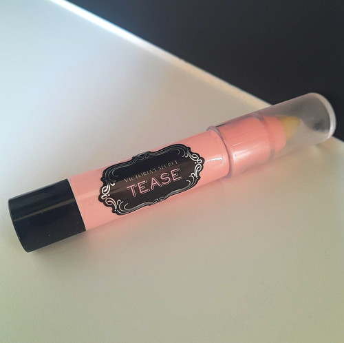 Victoria secret tease 3 - victoria's,