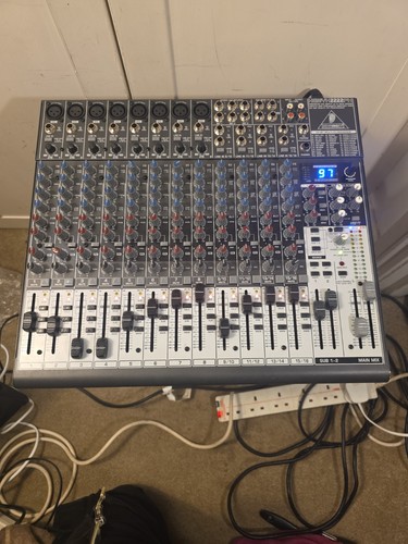Behringer xenyx x2222 - xenyx, fx