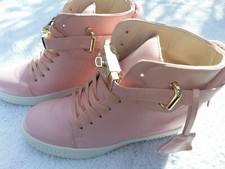 Damen Schuh schick sportlich