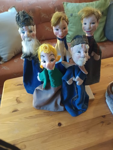Fünf dresdner künstlerpuppen - dresdner,
