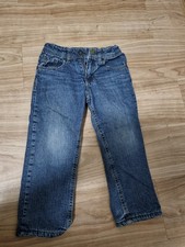 Junge Jeanshose gefüttert