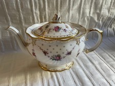 Royal Crown Derby - Royal Antoinette - mittelgroße Teekanne