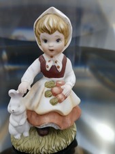 Porzellanfigur Mädchen mit Hase und Karotte - Vintage Dekofigur