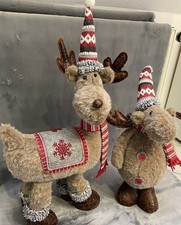 2 große Elche Weihnachten