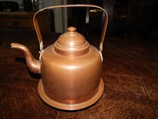 uriger alter Kessel Kupfer für Einsatz in altem Kohleofen