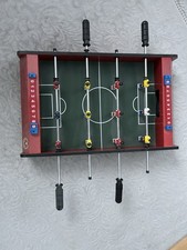 Mini Tischkicker mit 2 Kickerbällen sehr gut erhalten