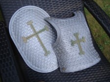 tolle Kinder Ritterrüstung 2 teilig Brustpanzer und Schild silbergrau top