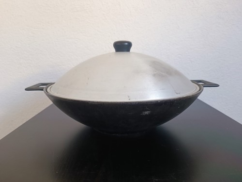 Großer gusseisen wok - wok, mit